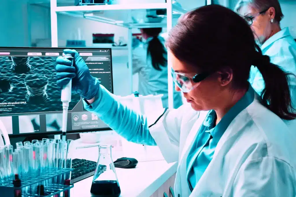 LabOS - Top 5 Why Laboratory Web Portals Deliver Real ROI for Diagnostic Labs